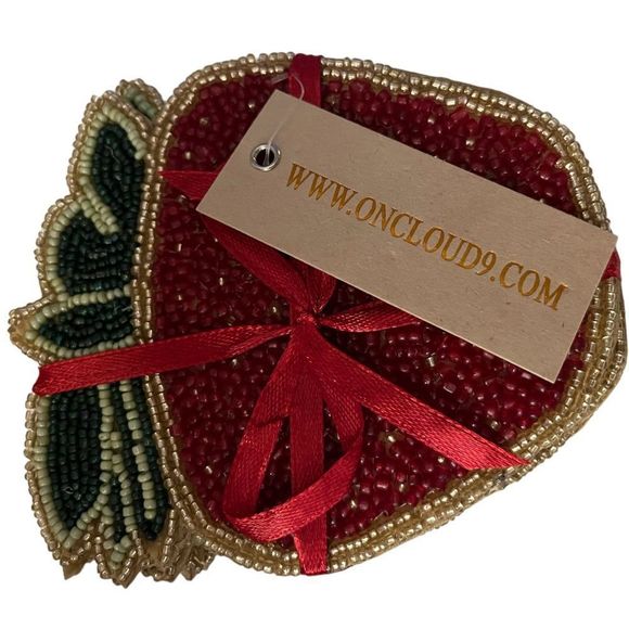 🆕 on cloud 9: Hand Beaded Strawberry Shaped Coaster Set - Picture 2 of 8